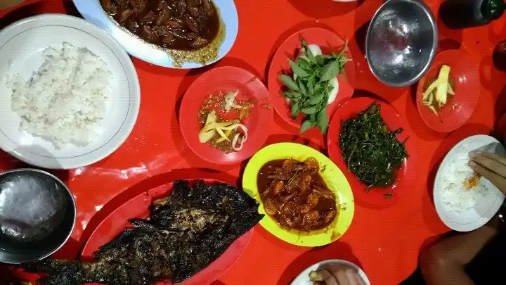 Gambar Makanan Seafood Genteng Besar 2