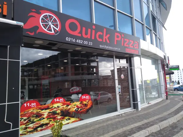 Quick Pizza'nin yemek ve ambiyans fotoğrafları 2