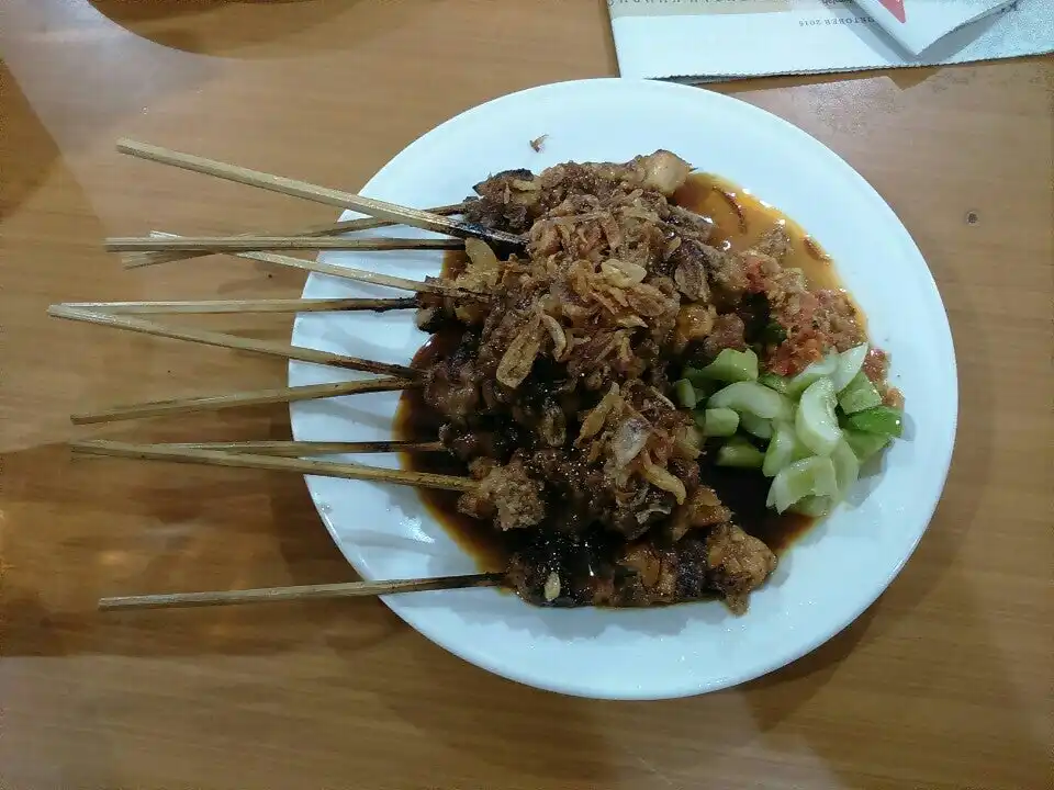 Sate Biawak, Ular, Buaya, Monyet