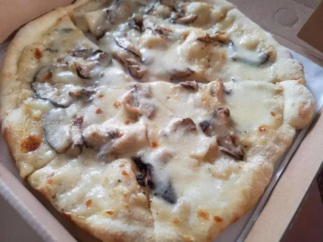 Gambar Makanan Woodfired Pizza 2