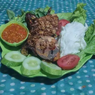 Gambar Makanan Warung Nasi Uduk Bu Mumun, Kuningan 3