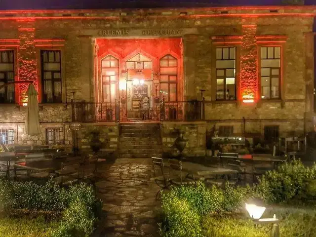 Artemis Restaurant & Sarapevi'nin yemek ve ambiyans fotoğrafları 2