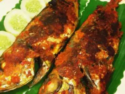 Ikan Bakar Madu Lalapan D & D, Jl.Kebo Iwa Selatan No.148