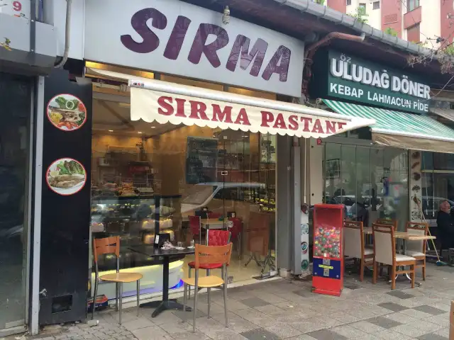 Sırma Pastaneleri'nin yemek ve ambiyans fotoğrafları 2