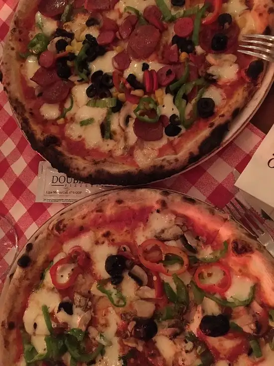 Double Zero Pizzeria'nin yemek ve ambiyans fotoğrafları 19