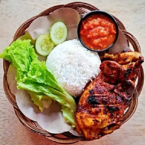 Gambar Makanan Ayam Penyet Saung Adiba 13