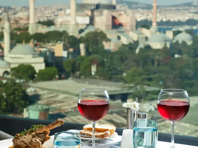 Fine Dine Istanbul'nin yemek ve ambiyans fotoğrafları 18