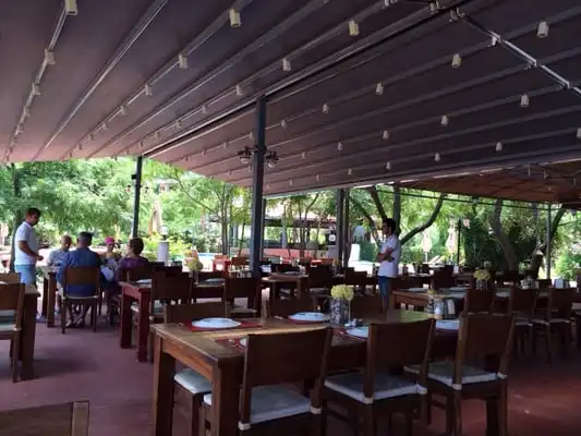 Maris Beach Hotel Restaurant &amp; Bar'nin yemek ve ambiyans fotoğrafları 5