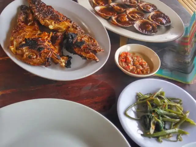 Gambar Makanan Warung Cantik (Seafood Khas Jimbaran) 4