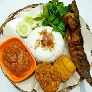 Gambar Makanan Pecel Lele dan Seafood Bang Jawa 1