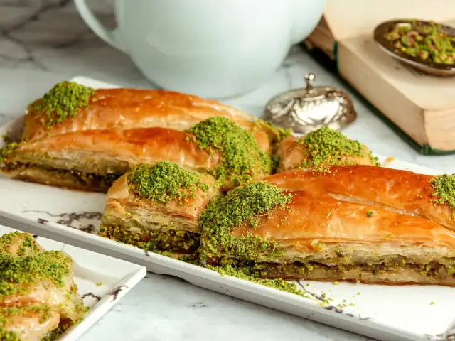 Reisoğlu Baklava'nin yemek ve ambiyans fotoğrafları 1