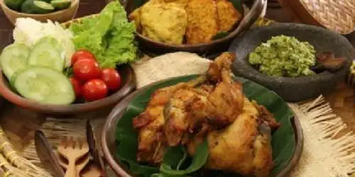 Kedai Ayam Bakar Alfa, Slawi