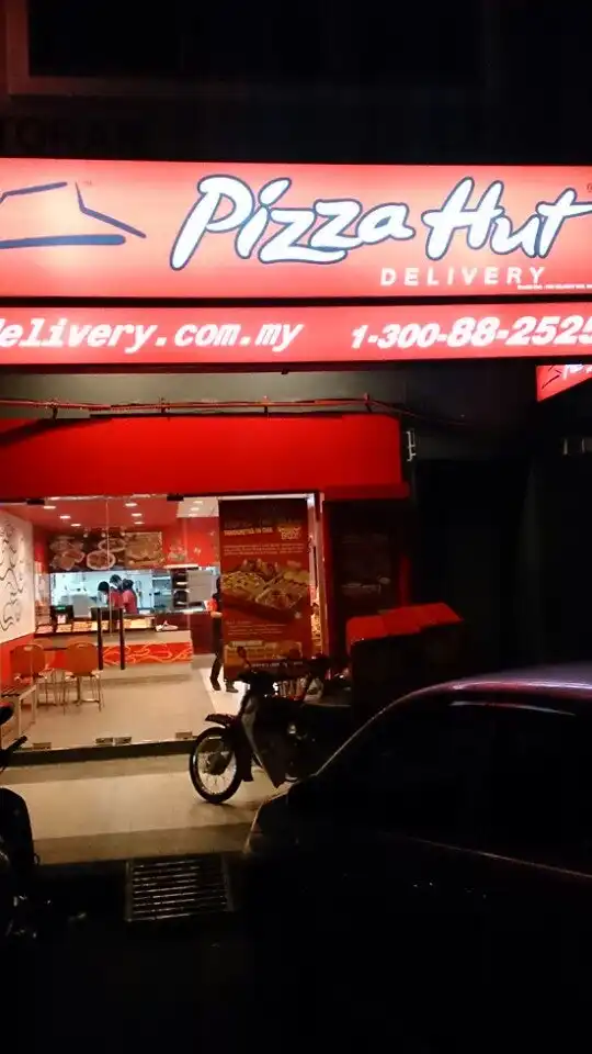 Pizza Hut Pasir Tumboh Food Photo 3
