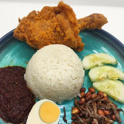 Nasi Lemak Grandma Sambal Padu Wehh