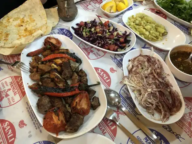 Şanlı Urfa Beyzade Kebap Lahmacun Salonu'nin yemek ve ambiyans fotoğrafları 36