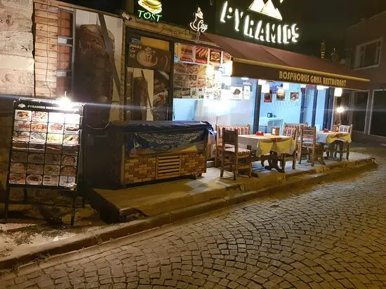 Pyramid Cafe&Restaurant Goztepe'nin yemek ve ambiyans fotoğrafları 5