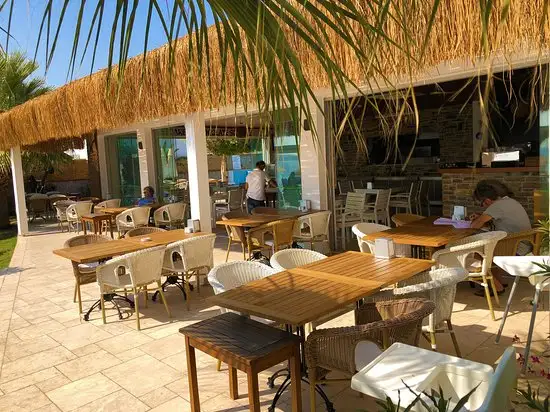 Rokka Beach Restaurant'nin yemek ve ambiyans fotoğrafları 16