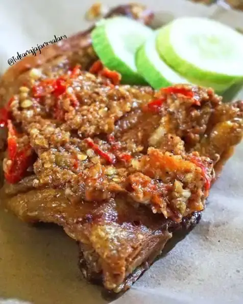 Gambar Makanan Ayam Gepuk Sambal Bawang Pak Gembus 11