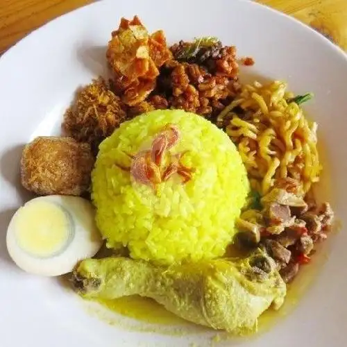 Gambar Makanan Nasi Kuning Warmob Salsabila, Mappanyukki 2