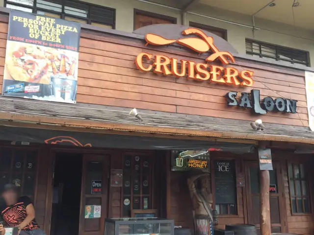 Cruiser's Saloon Food Photo 10