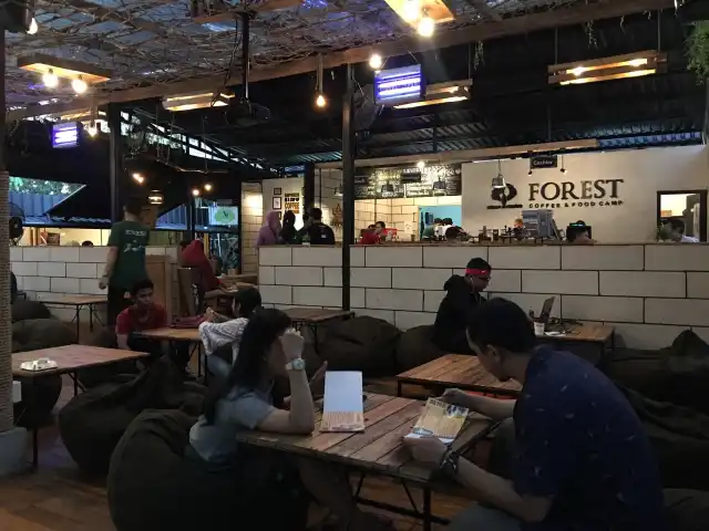 Forest Camp Cafe and Resto
