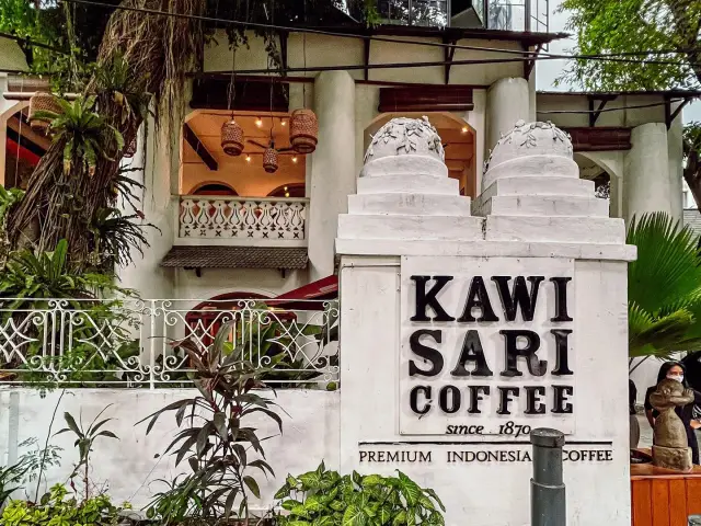 Gambar Makanan Tugu Kawisari Coffee & Eatery 10