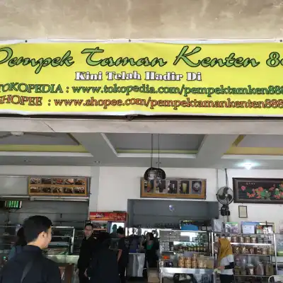 Pempek taman kenten 888