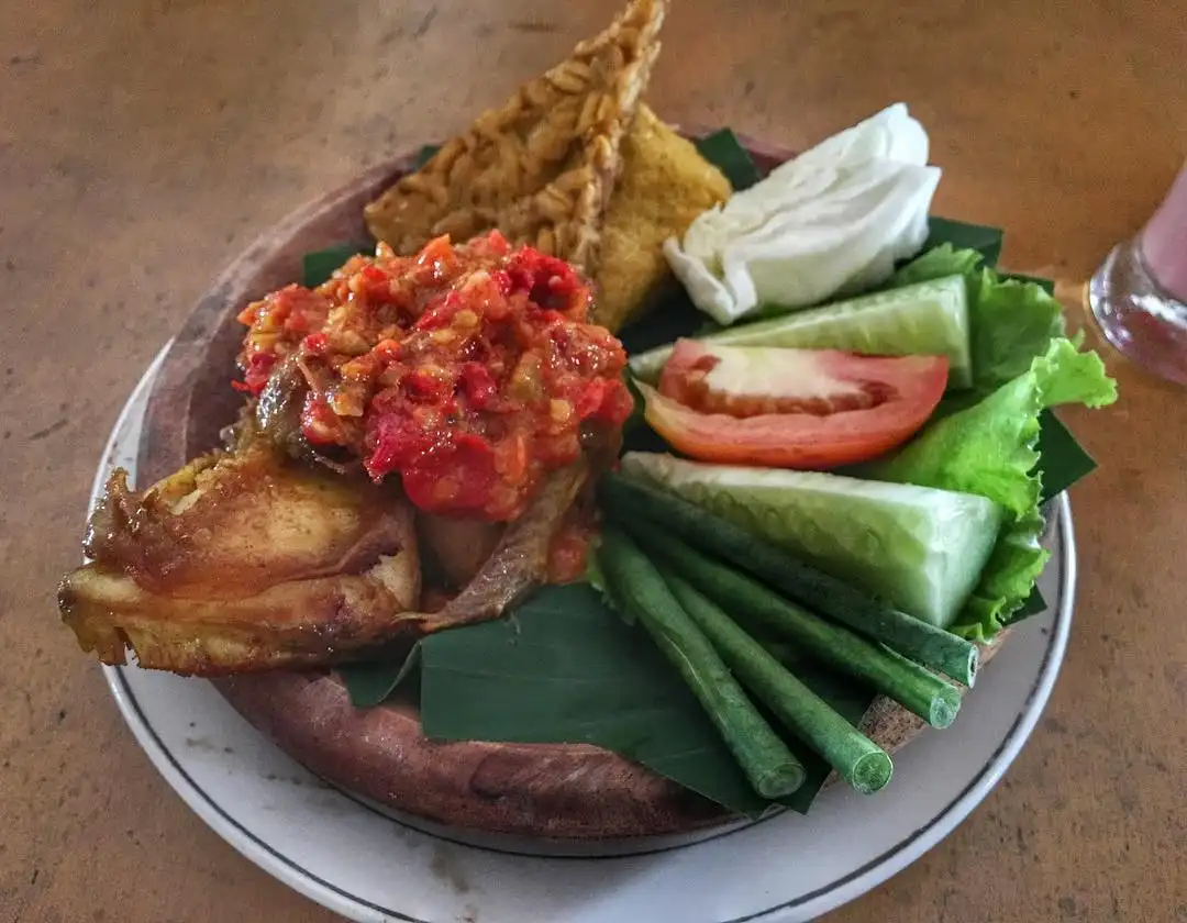 Warung Gumati