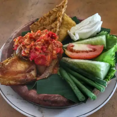 Warung Gumati