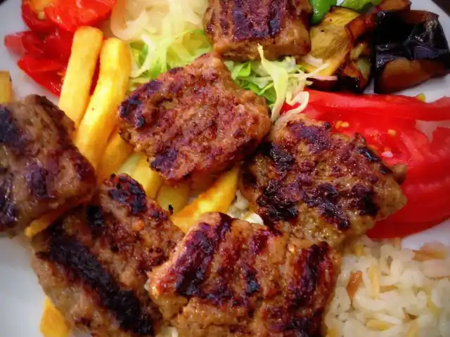 Mirzaloğlu Köfte'nin yemek ve ambiyans fotoğrafları 17