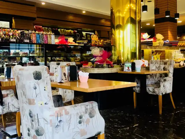 Loresima Patisserie&cafe'nin yemek ve ambiyans fotoğrafları 1