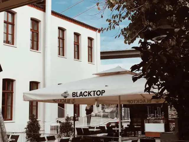 Blacktop Cafe & Bistro'nin yemek ve ambiyans fotoğrafları 20