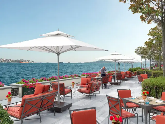 Yalı Lounge - Four Seasons Hotel Bosphorus'nin yemek ve ambiyans fotoğrafları 4