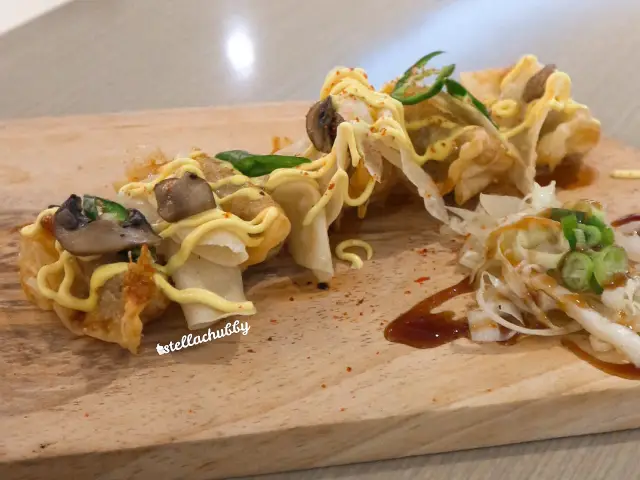 Gambar Makanan Gyoza Bar Express 13