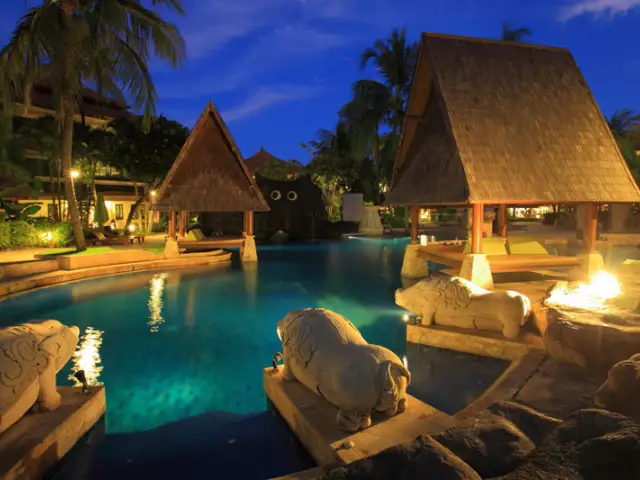 Gambar Makanan Celepok Pool Bar - Ramada Resort Benoa 3