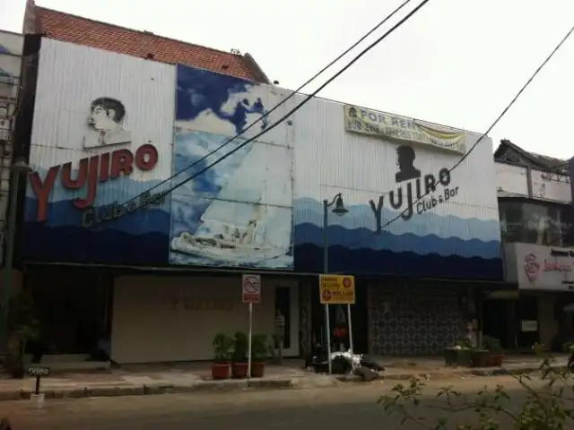 Gambar Makanan Yujiro Club & Bar 3
