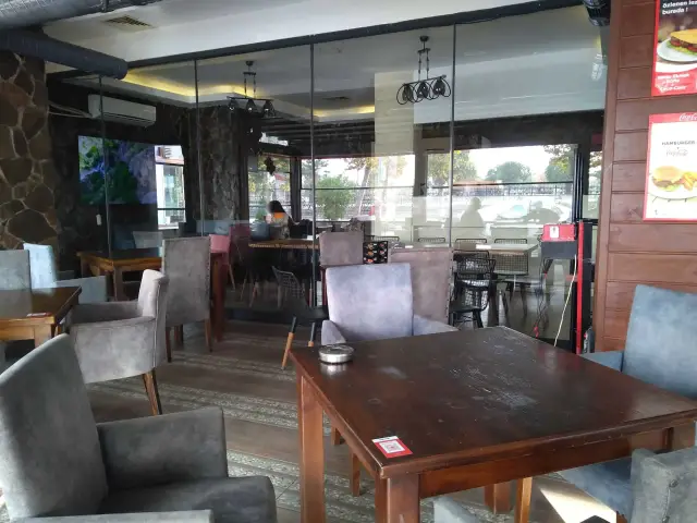 Burcu Cafe'nin yemek ve ambiyans fotoğrafları 4