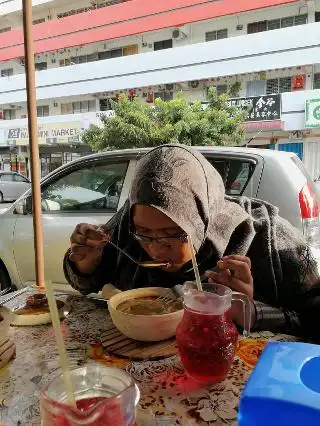 Warung Laksa Claypot Mat Senyum