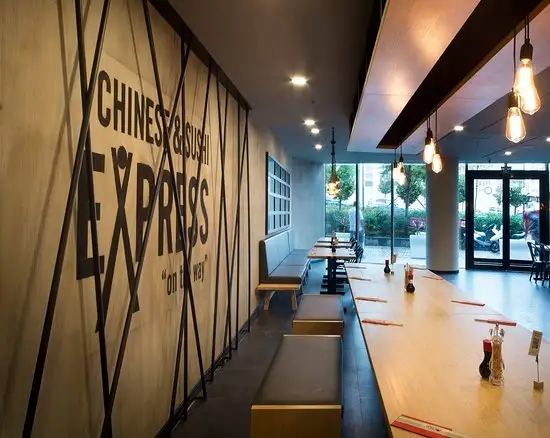 Chinese & Sushi Express'nin yemek ve ambiyans fotoğrafları 8