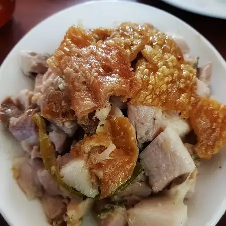 Tatang's Bonless Lechon Food Photo 1