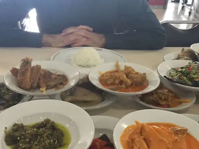 Gambar Makanan Restoran Sederhana 13