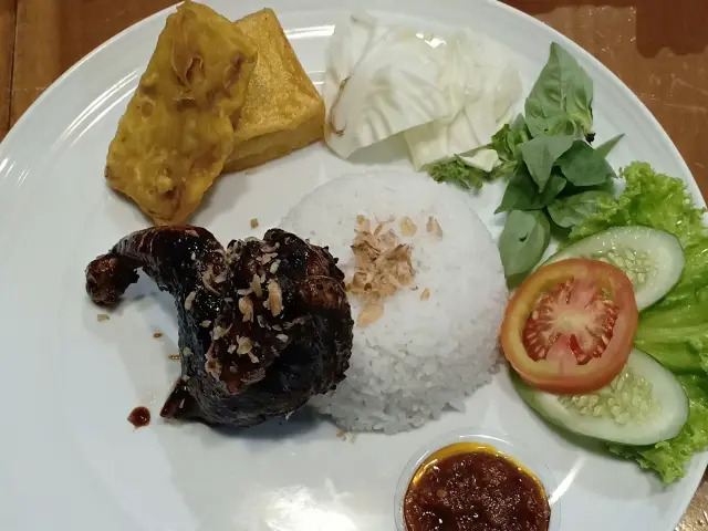 Gambar Makanan Mangkok Manis 10