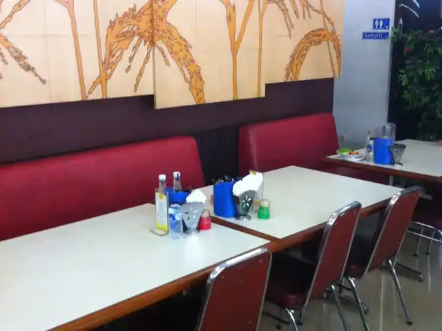 Gambar Makanan Restoran Sederhana 2