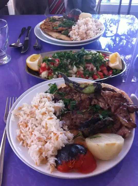 Ali Üstün Et Lokantası'nin yemek ve ambiyans fotoğrafları 1