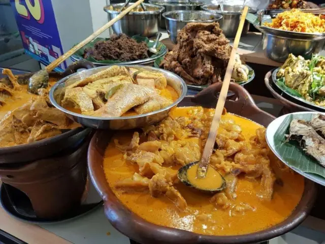 Gambar Makanan Nasi Kapau Juragan 19