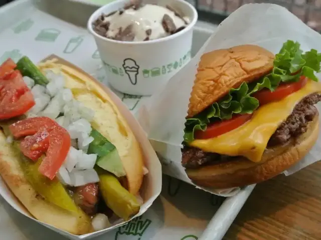 Shake Shack'nin yemek ve ambiyans fotoğrafları 29