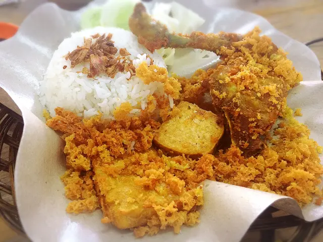 Gambar Makanan Ayam Goreng Borobudur 13