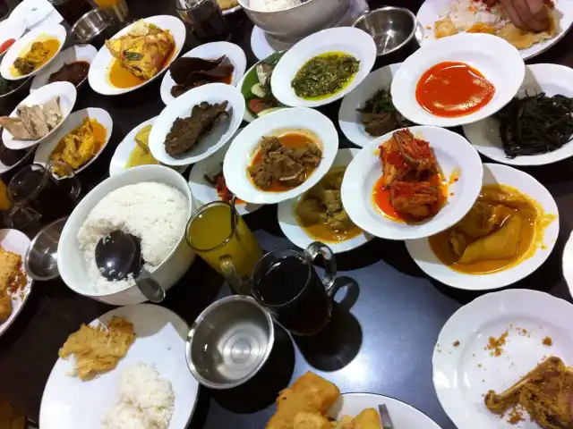 Gambar Makanan Restoran Sederhana Masakan Padang 9