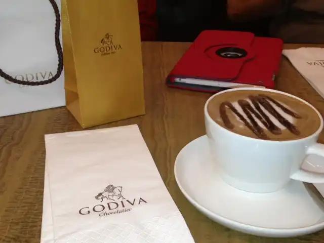 Godiva Chocolatier Food Photo 6