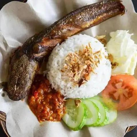 Gambar Makanan Rawon Bude Ayu 8